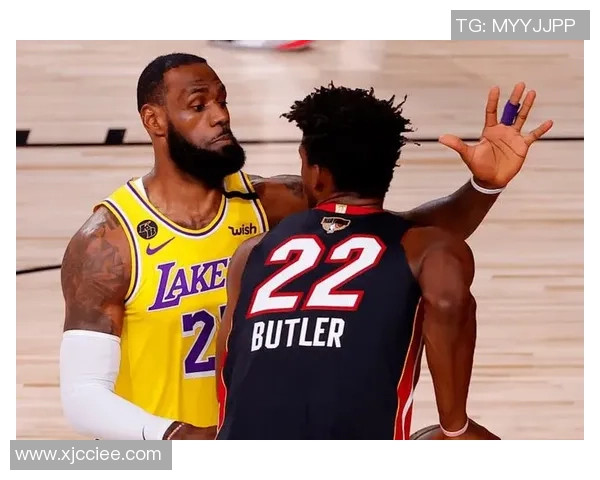 NBA总决赛第三场湖人与热火精彩对决直播全程回顾与分析