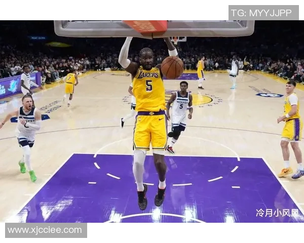 湖人108-125太阳 球员点评：艾顿优异，4人及格，4人崩盘